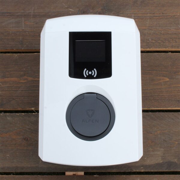 Eve Single Pro-line - 3 x 16A - Socket - RFID - E-Flux