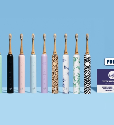 Smyle-E-brush-met-GRATIS-whitening-kit-Panther-1